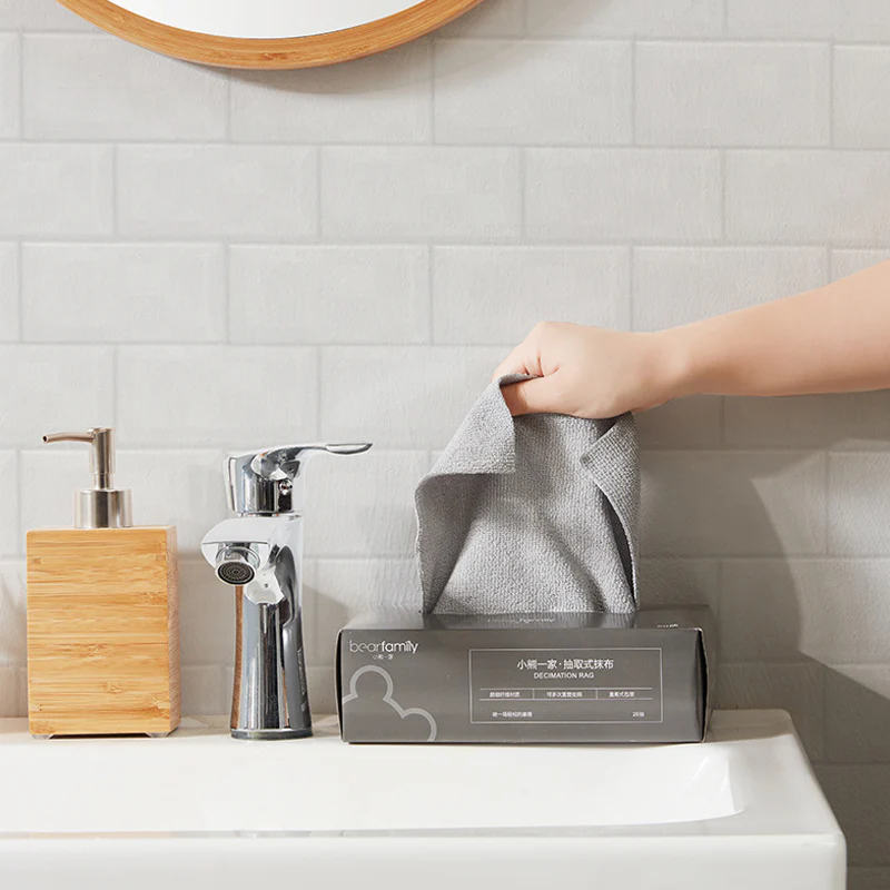 Pull-out absorbent microfibre cloths Pull-out absorbent microfibre cloths