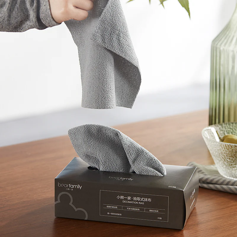 Pull-out absorbent microfibre cloths Pull-out absorbent microfibre cloths